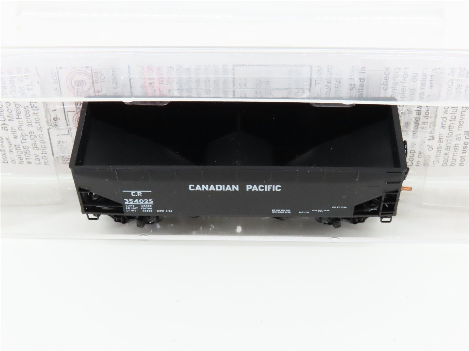 N Scale Micro-Trains MTL 55150 CP Canadian Pacific 33' 2-Bay Hopper #354025