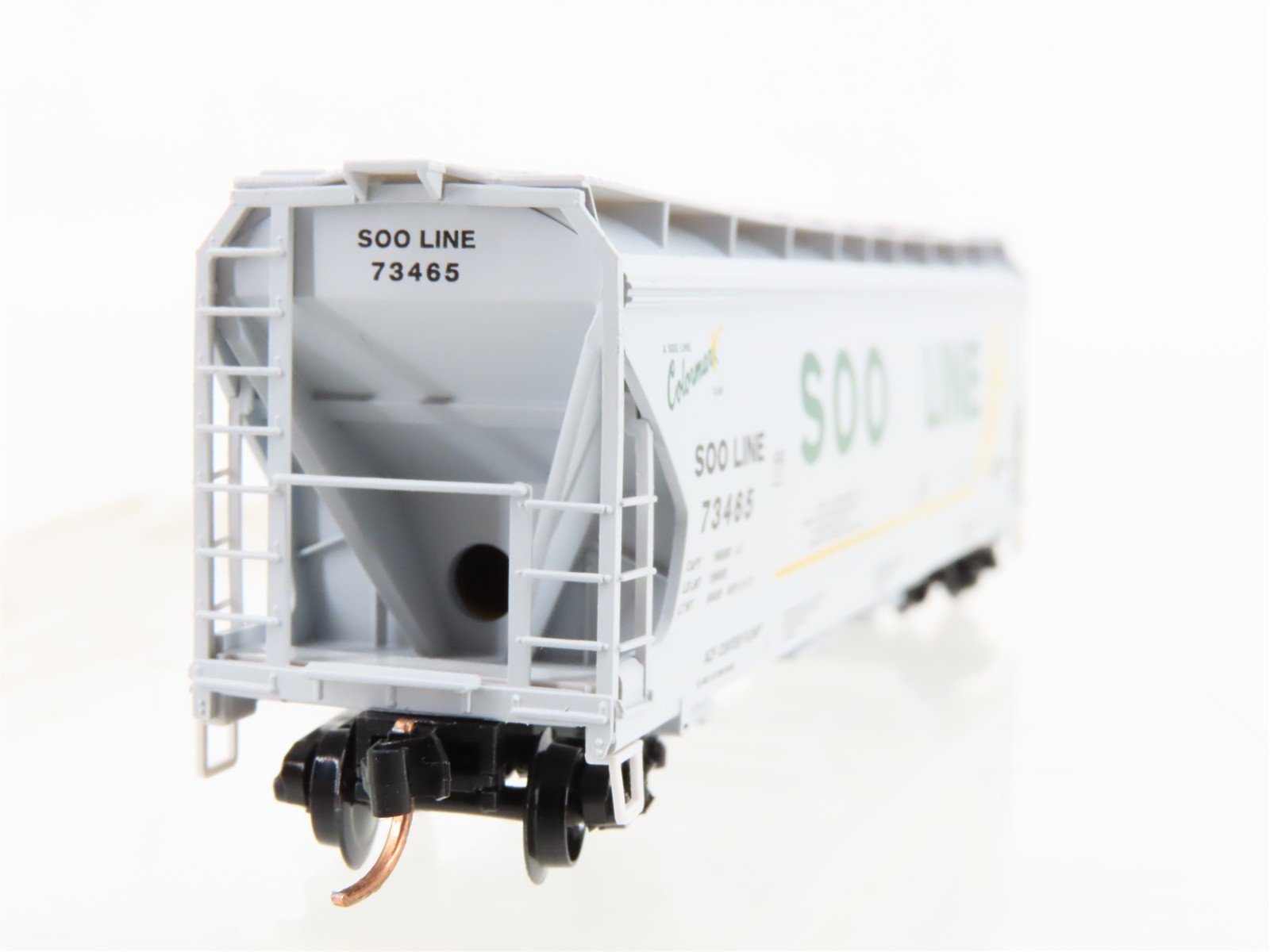 N Scale Micro-Trains MTL 94150 SOO Line 3-Bay Center Flow Covered Hopper #73465