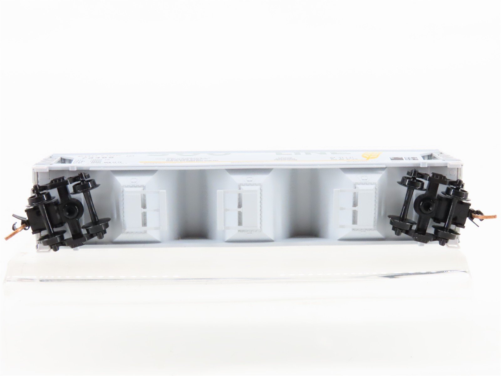 N Scale Micro-Trains MTL 94150 SOO Line 3-Bay Center Flow Covered Hopper #73465
