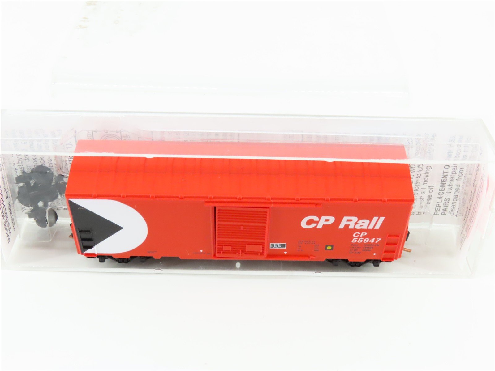 N Scale Micro-Trains MTL 24260 CP Rail 40' Single Door Box Car #55947