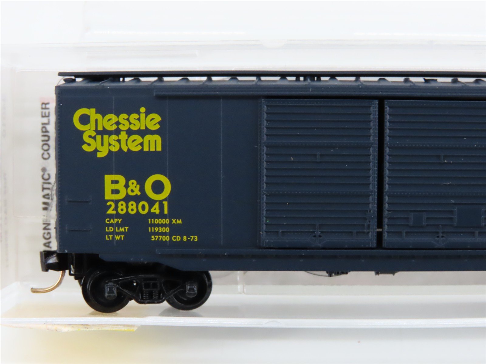 N Micro-Trains MTL 34010 B&O Chessie System 50' Double Door Box Car #288041