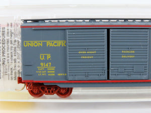 N Scale Micro-Trains MTL 23230 UP Union Pacific Challenger 40' Box Car #9147