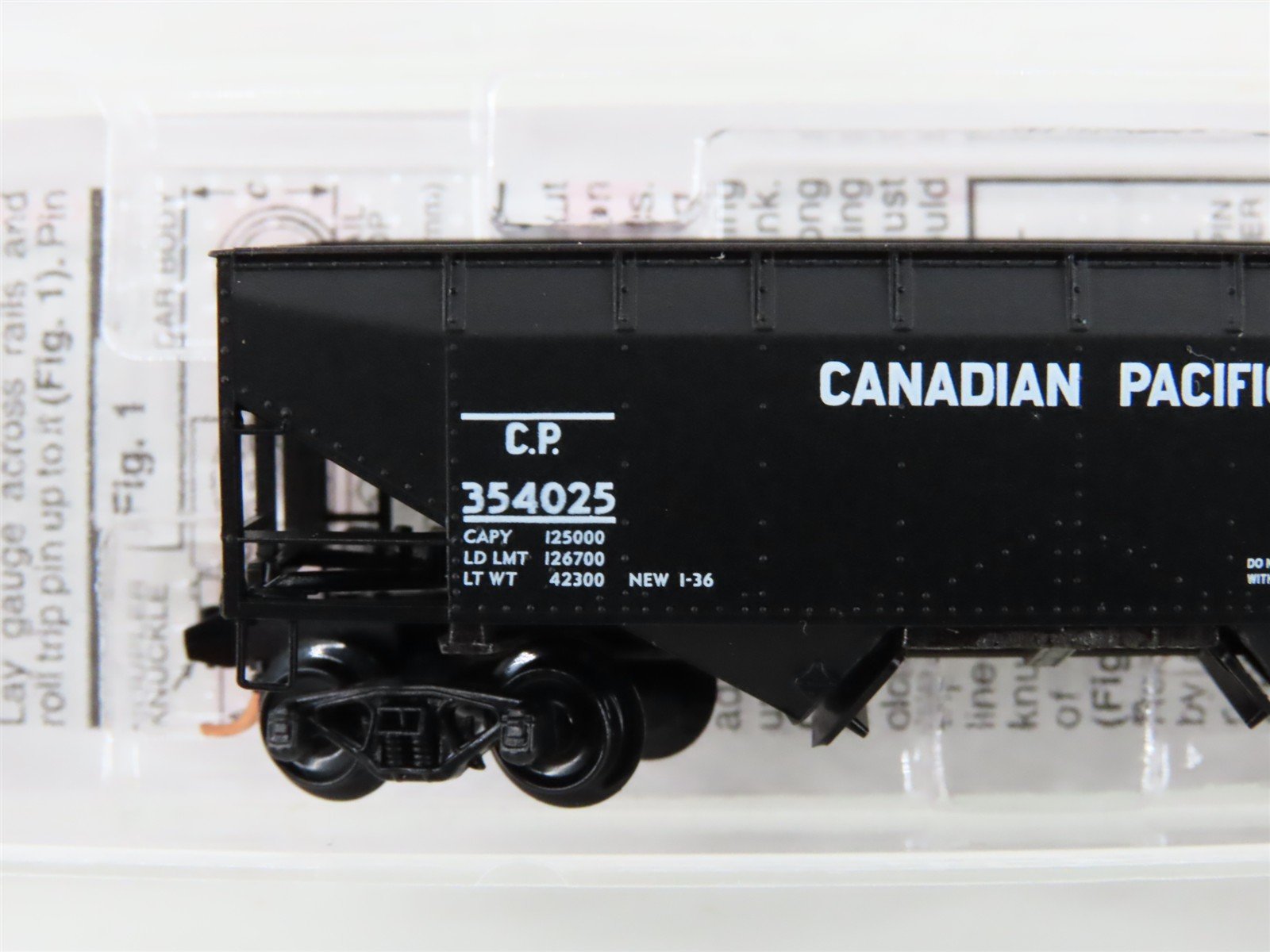 N Scale Micro-Trains MTL 55150 CP Canadian Pacific 33' 2-Bay Open Hopper #354025
