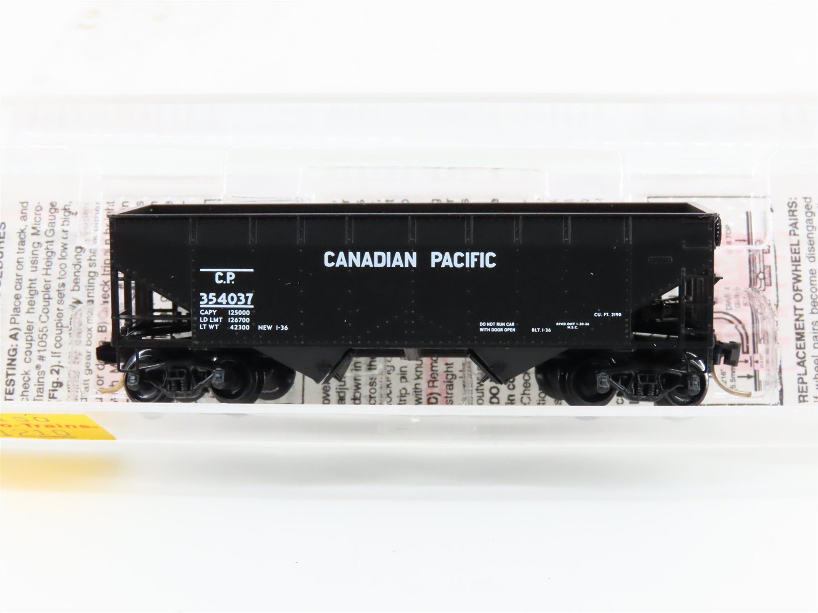 N Scale Micro-Trains MTL 55150 CP Canadian Pacific 33' 2-Bay Open Hopper #354037