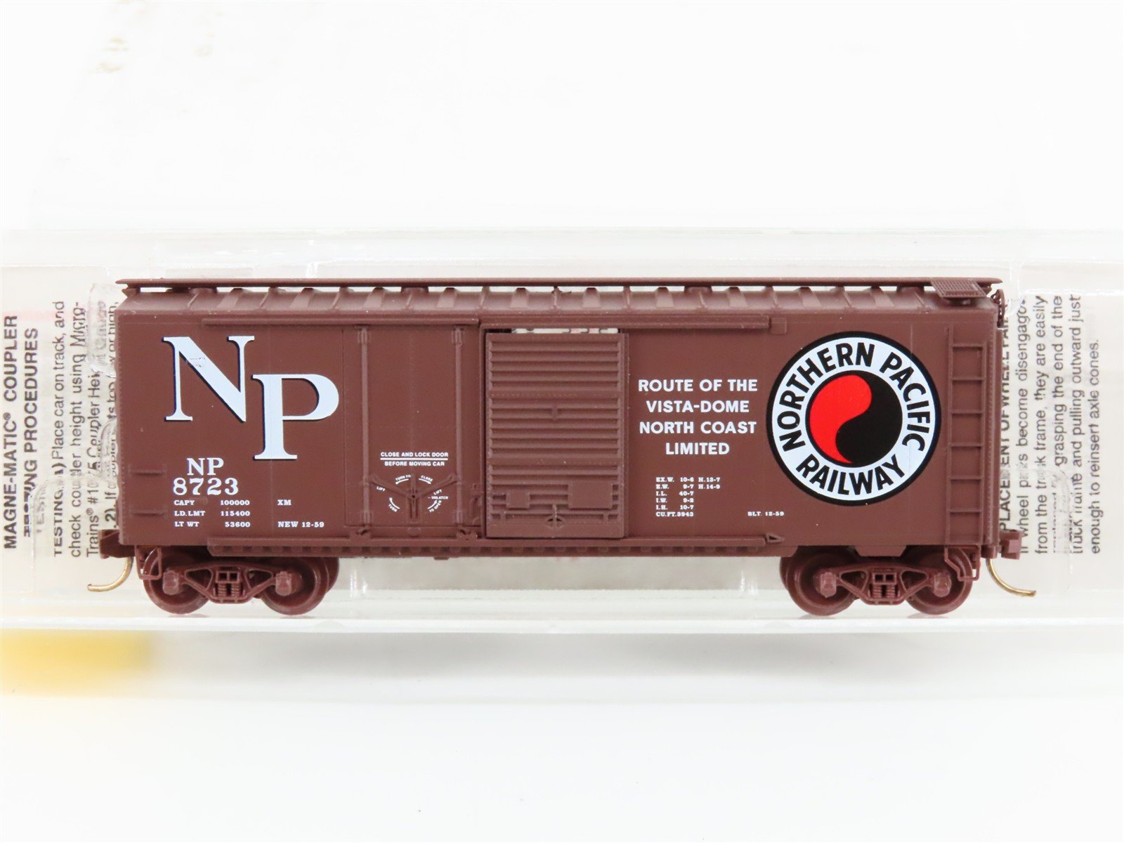 N Scale Micro-Trains MTL 22040 NP Northern Pacific Railway 40' Box Car #8723