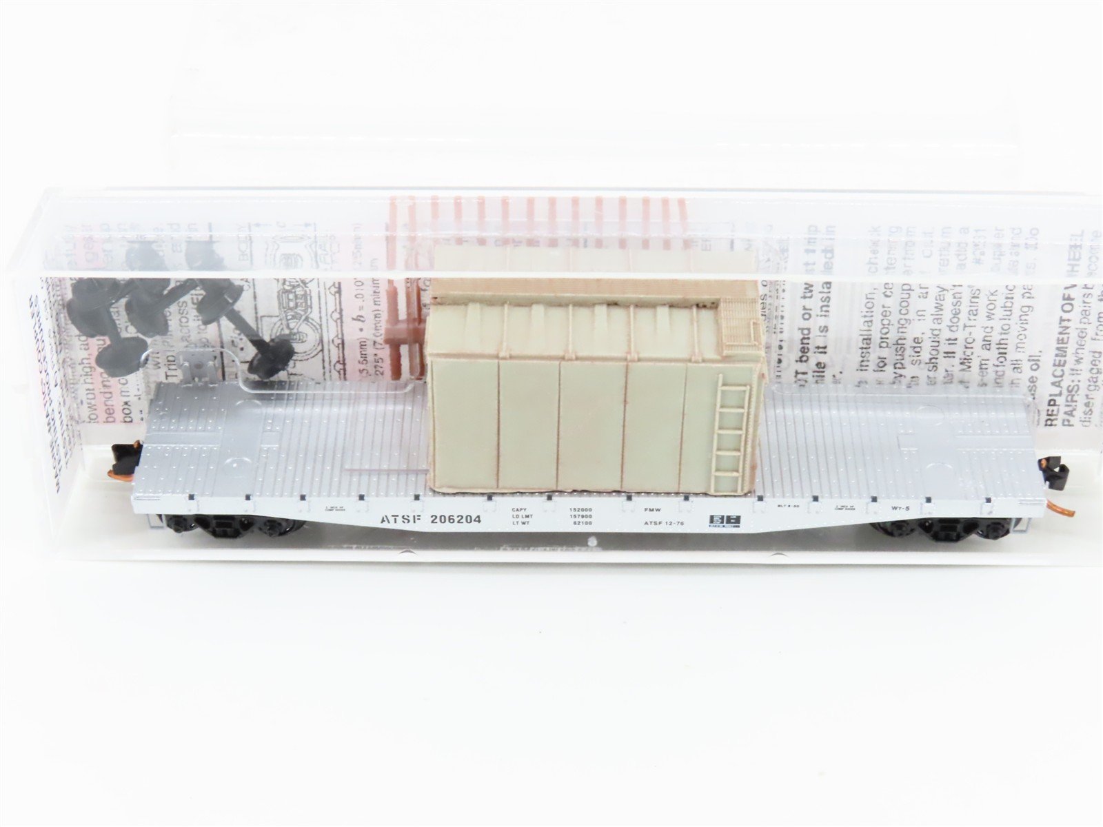 N Scale Micro-Trains MTL 04500300 ATSF Santa Fe 50' Flat Car #206204 w/ Load