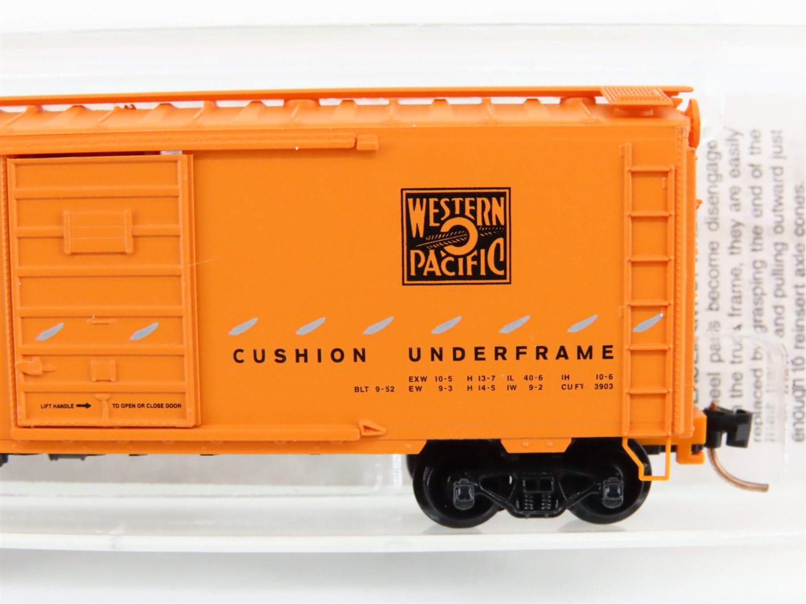 N Scale Micro-Trains MTL 20506 WP Western Pacific Feather 40' Box Car #1952