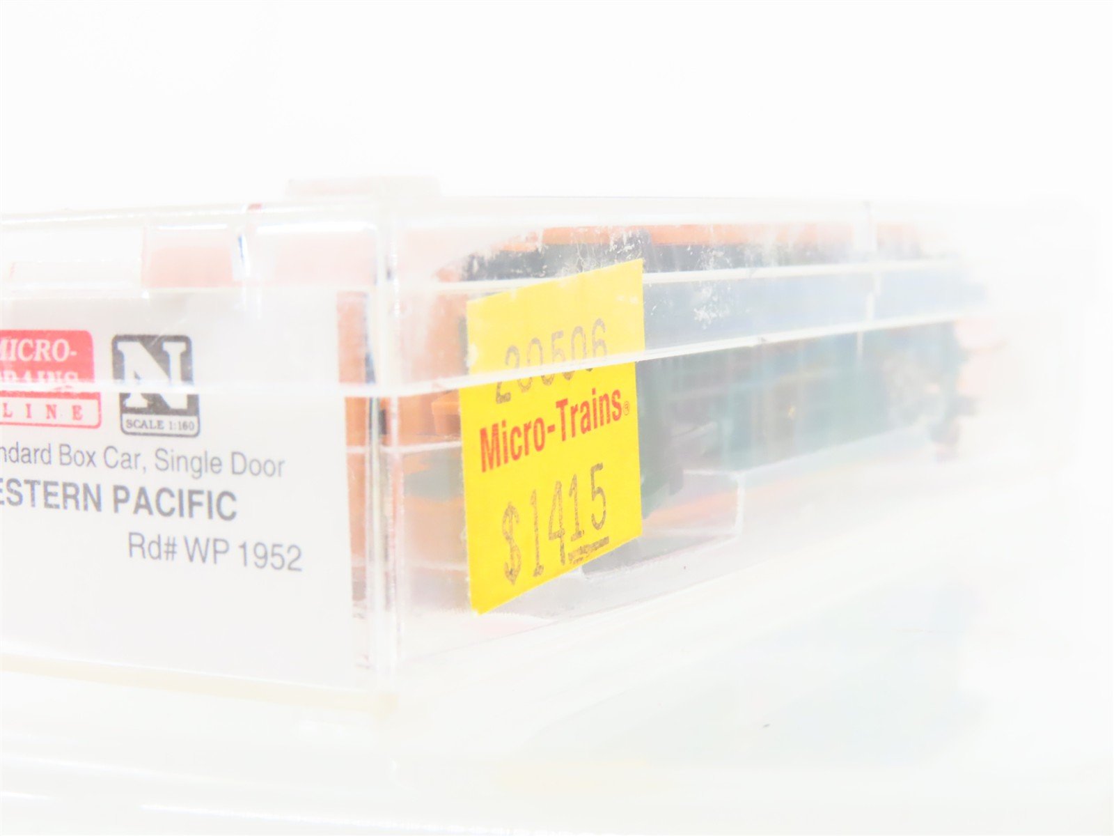 N Scale Micro-Trains MTL 20506 WP Western Pacific Feather 40' Box Car #1952