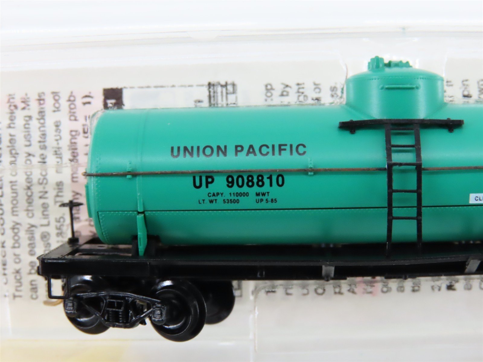 N Scale Micro-Trains MTL 65340 UP Union Pacific 39' Single Dome Tank Car #908810