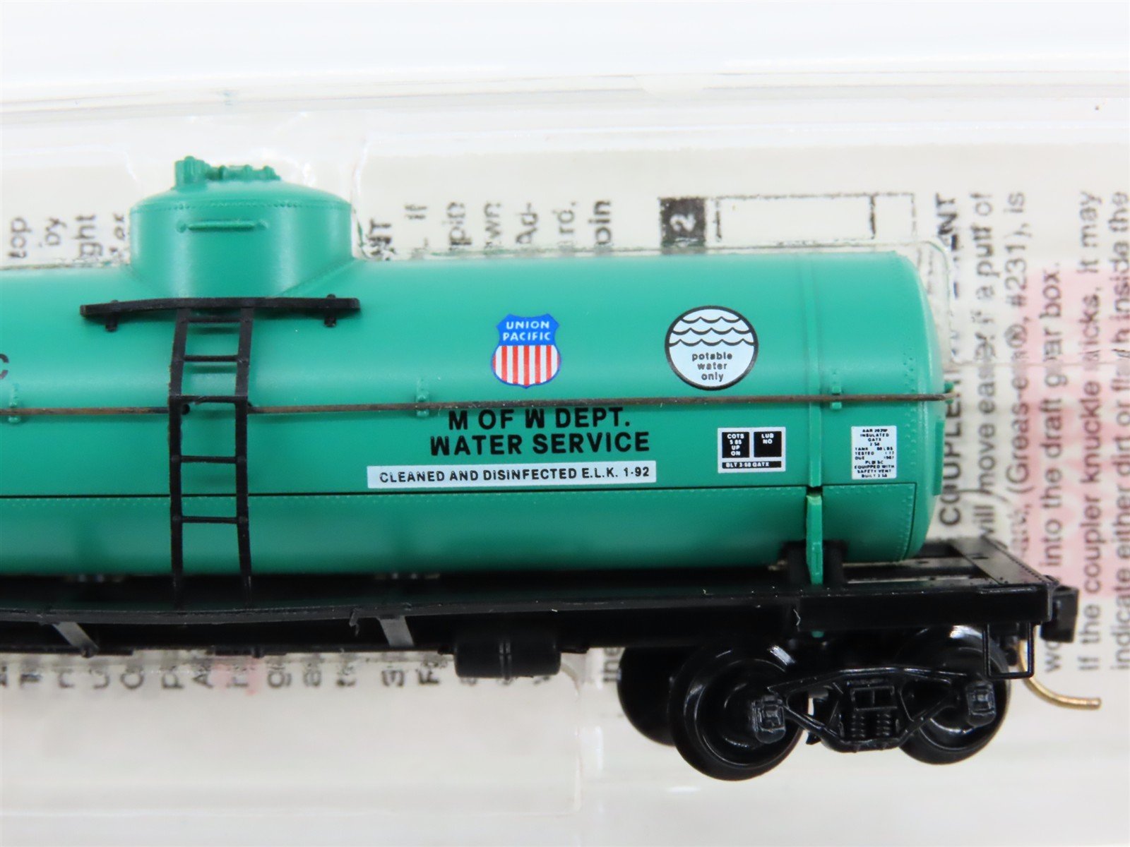 N Scale Micro-Trains MTL 65340 UP Union Pacific 39' Single Dome Tank Car #908810