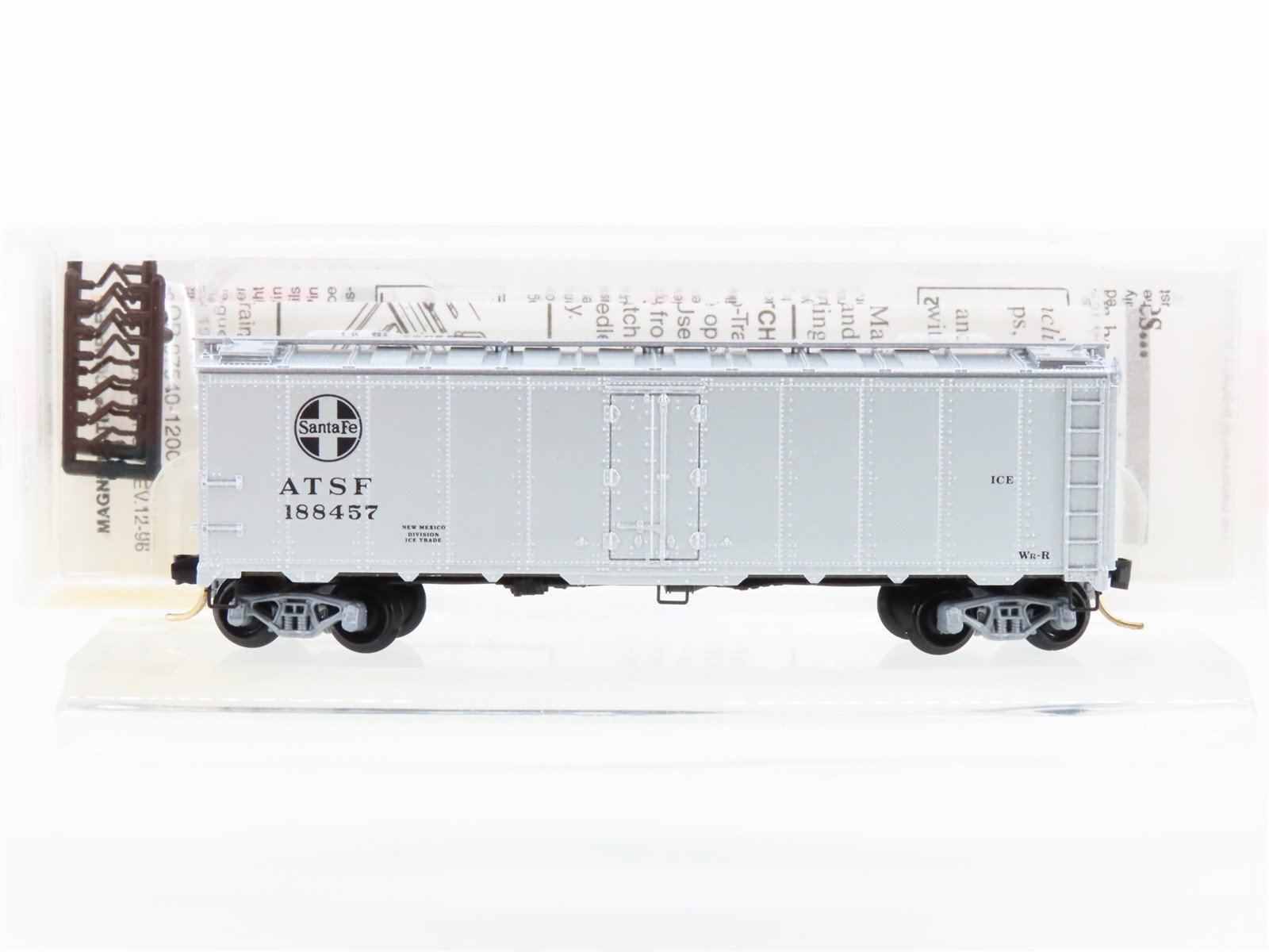 N Scale Micro-Trains MTL 59030 ATSF Santa Fe 40' Steel Side Ice Reefer #188457