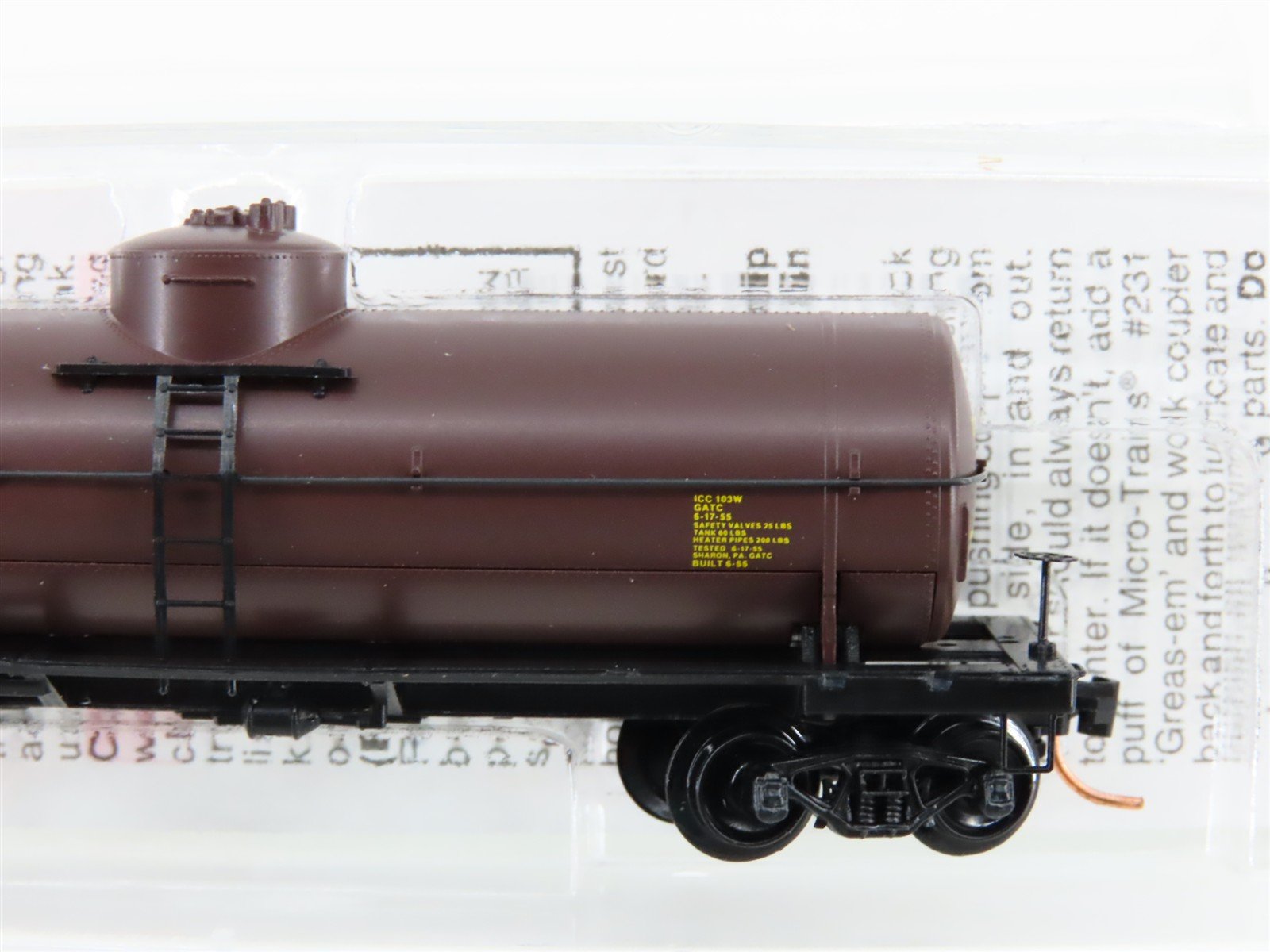 N Scale Micro-Trains MTL 65320 CGW Chicago Great Western 39' Tank Car #266