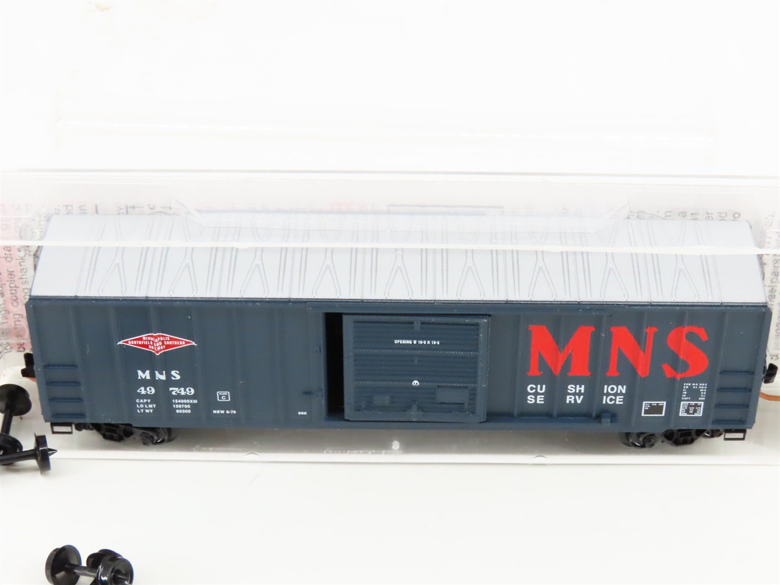 N Micro-Trains MTL 25410 MNS Minneapolis Northfield & Southern Box Car #49749