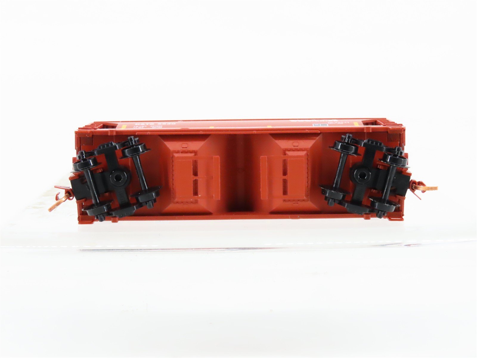 N Scale Micro-Trains MTL 09200220 D&TS CN Canadian National 2-Bay Hopper #2630