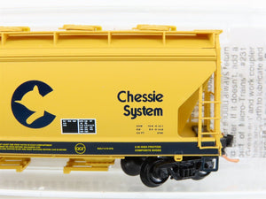 N Scale Micro-Trains MTL 92160 C&O Chessie System 2-Bay Covered Hopper #605527