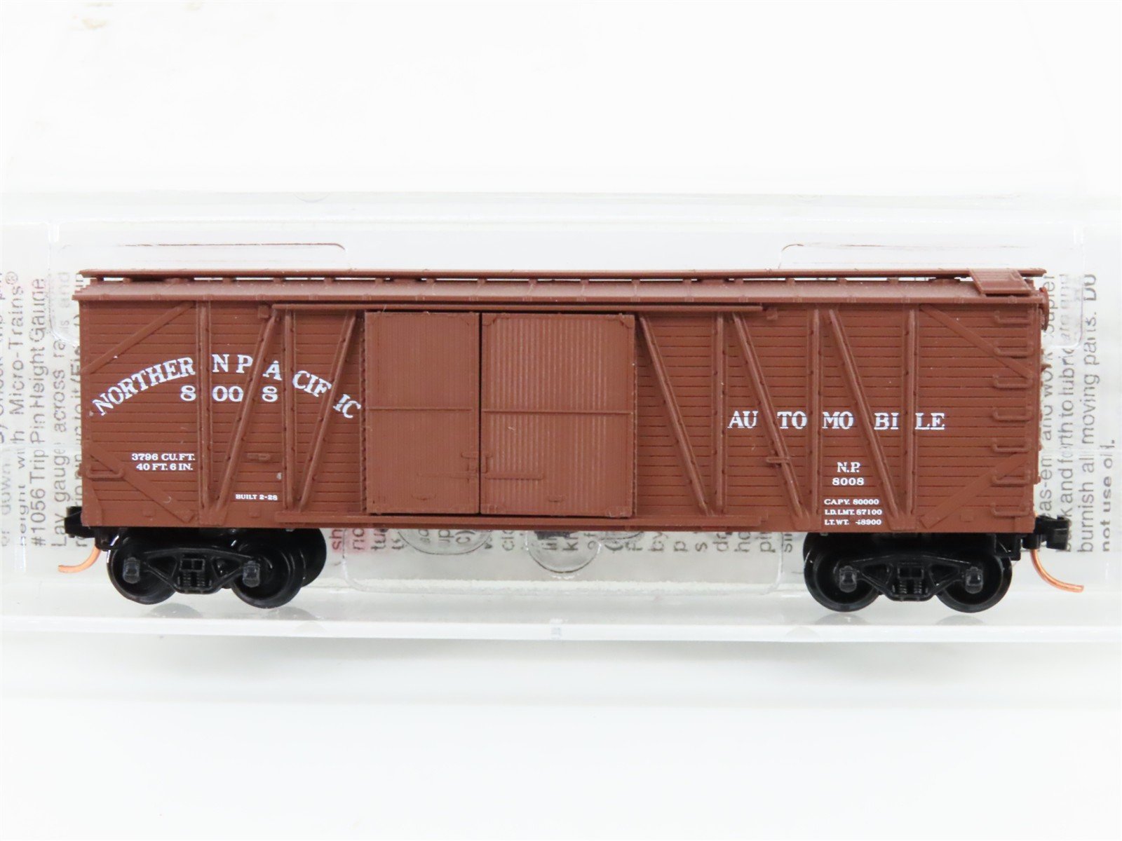 N Scale Micro-Trains MTL 29030 NP Northern Pacific Automobile 40' Box Car #8008