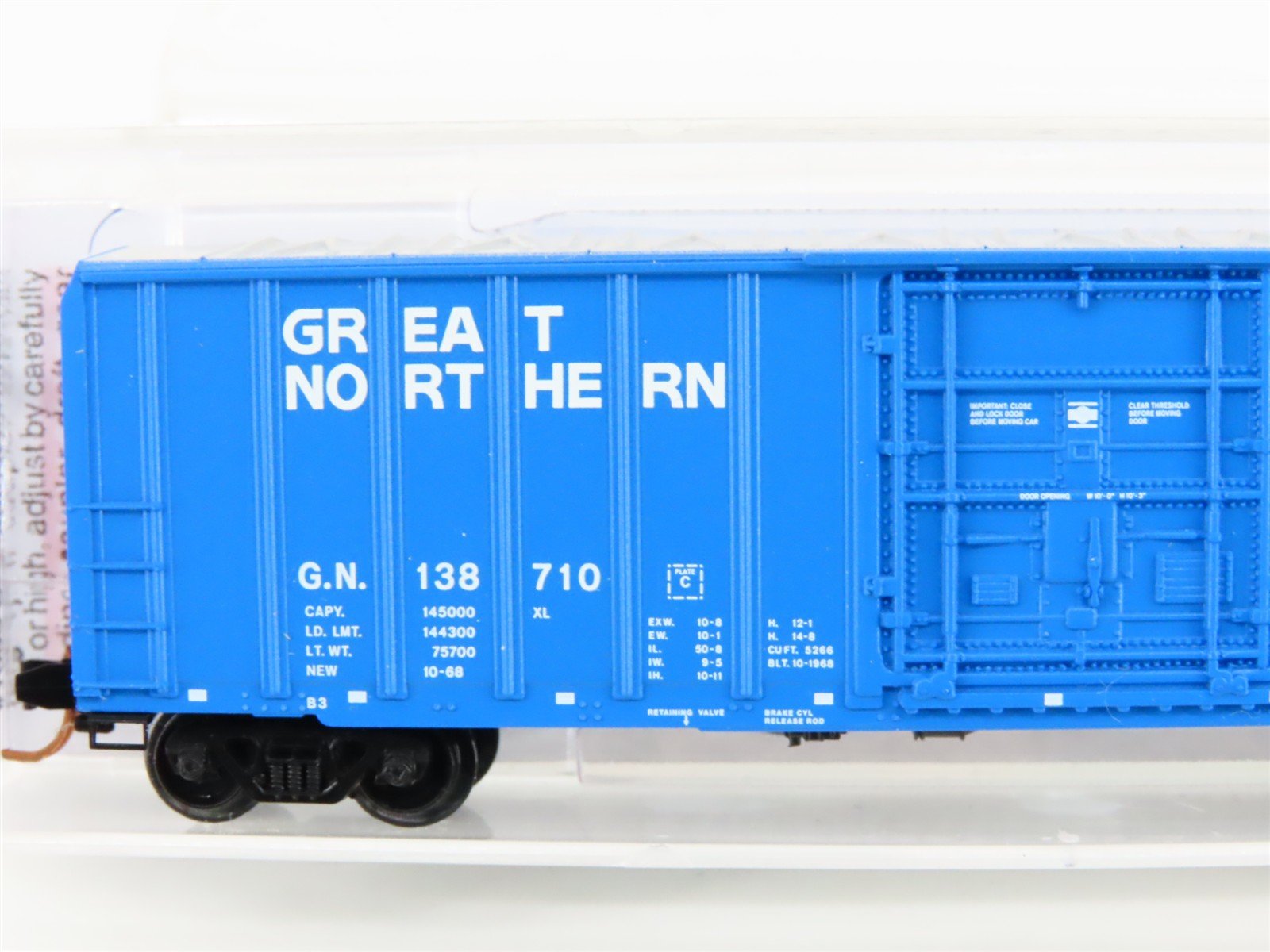 N Scale Micro-Trains MTL 02700070 GN Great Northern 50' Box Car #138710