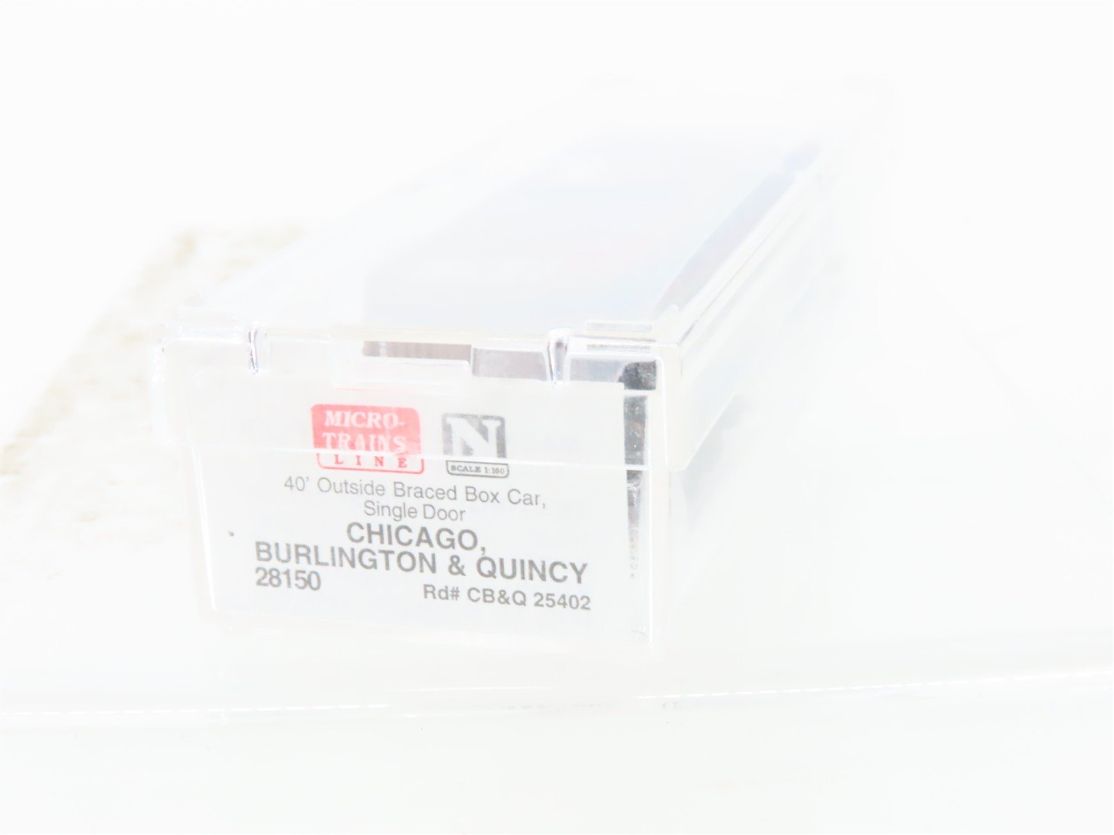N Scale Micro-Trains MTL 28150 CB&Q Burlington Route 40' Box Car #25402