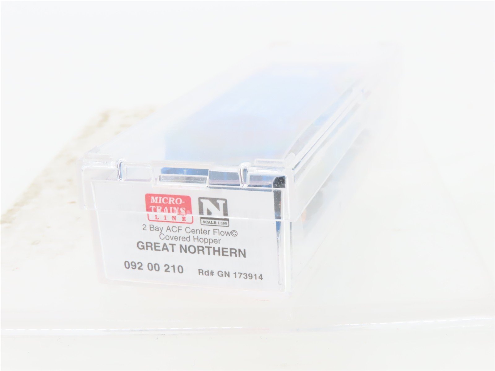 N Scale Micro-Trains MTL 09200210 GN Great Northern 2-Bay Hopper #173914