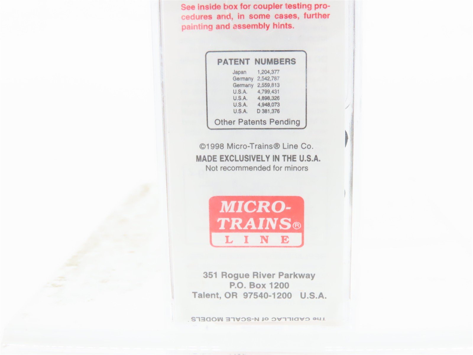 N Scale Micro-Trains MTL 29060 CB&Q Burlington Route 40' Box Car #11106