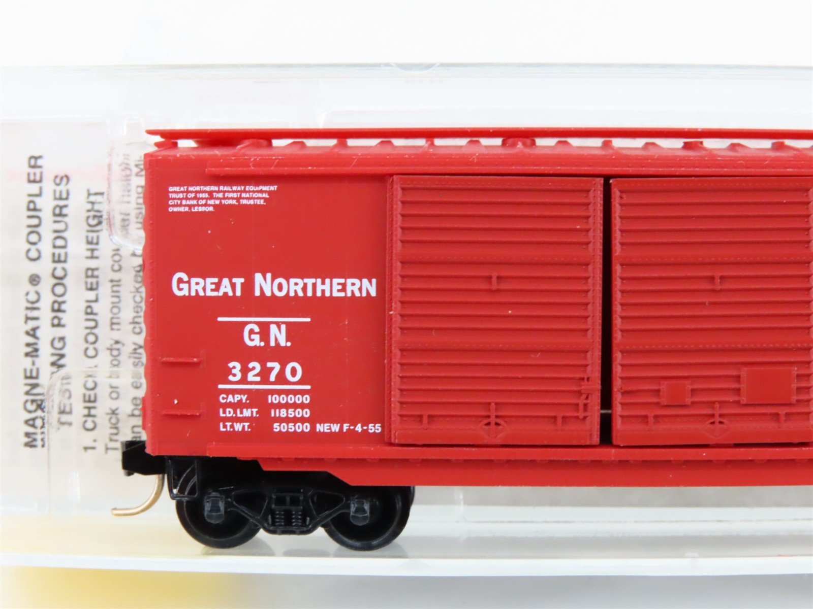 N Scale Micro-Trains MTL 23060 GN Great Northern 40' Double Door Box Car #3270