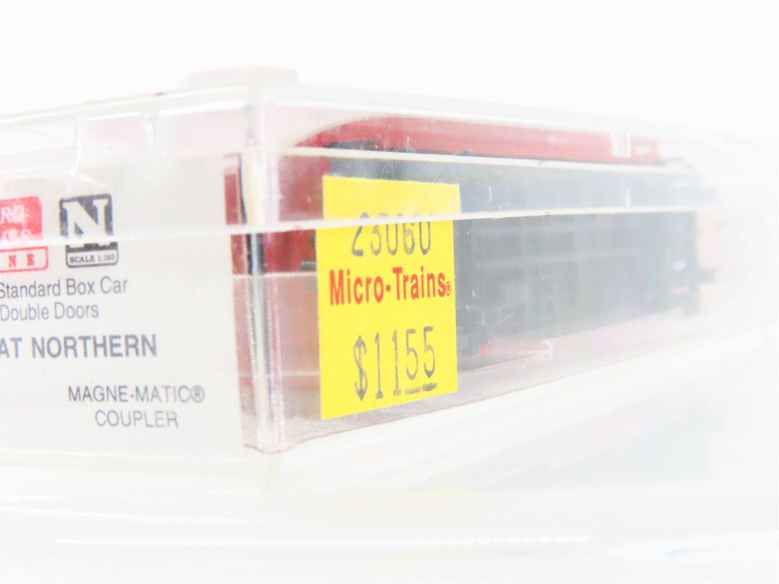 N Scale Micro-Trains MTL 23060 GN Great Northern 40' Double Door Box Car #3270