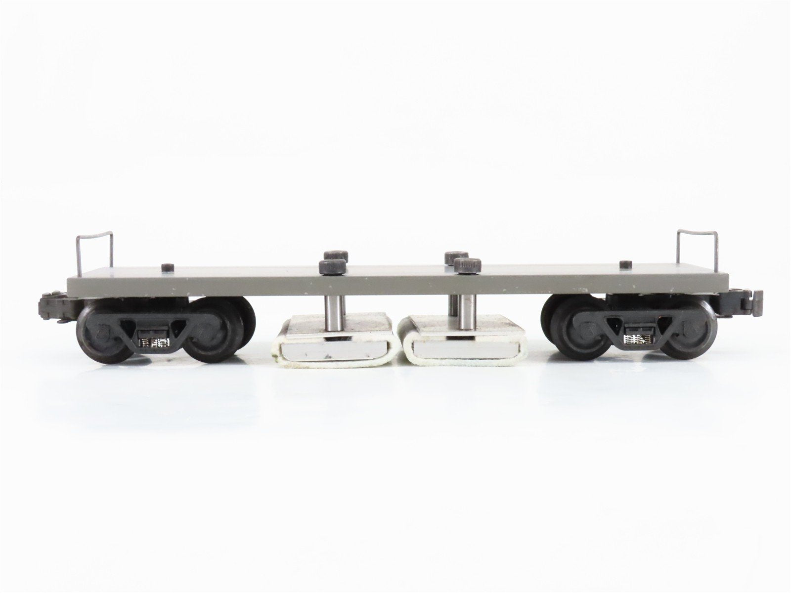 O Gauge 3-Rail North East Track Cleaning Flatcar w/Loads