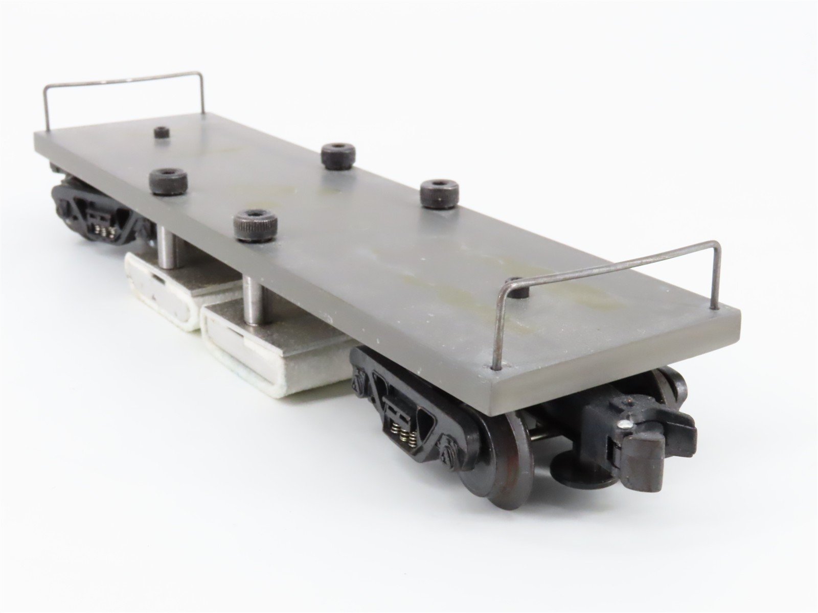O Gauge 3-Rail North East Track Cleaning Flatcar w/Loads