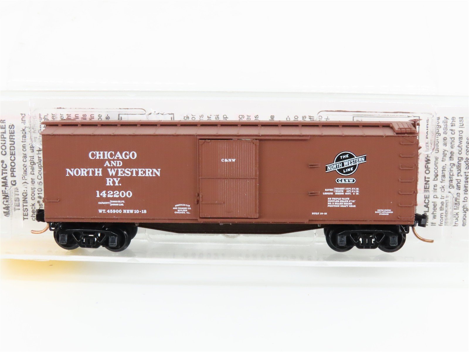 N Scale Micro-Trains MTL 39160 C&NW Chicago & North Western 40' Box Car #142200