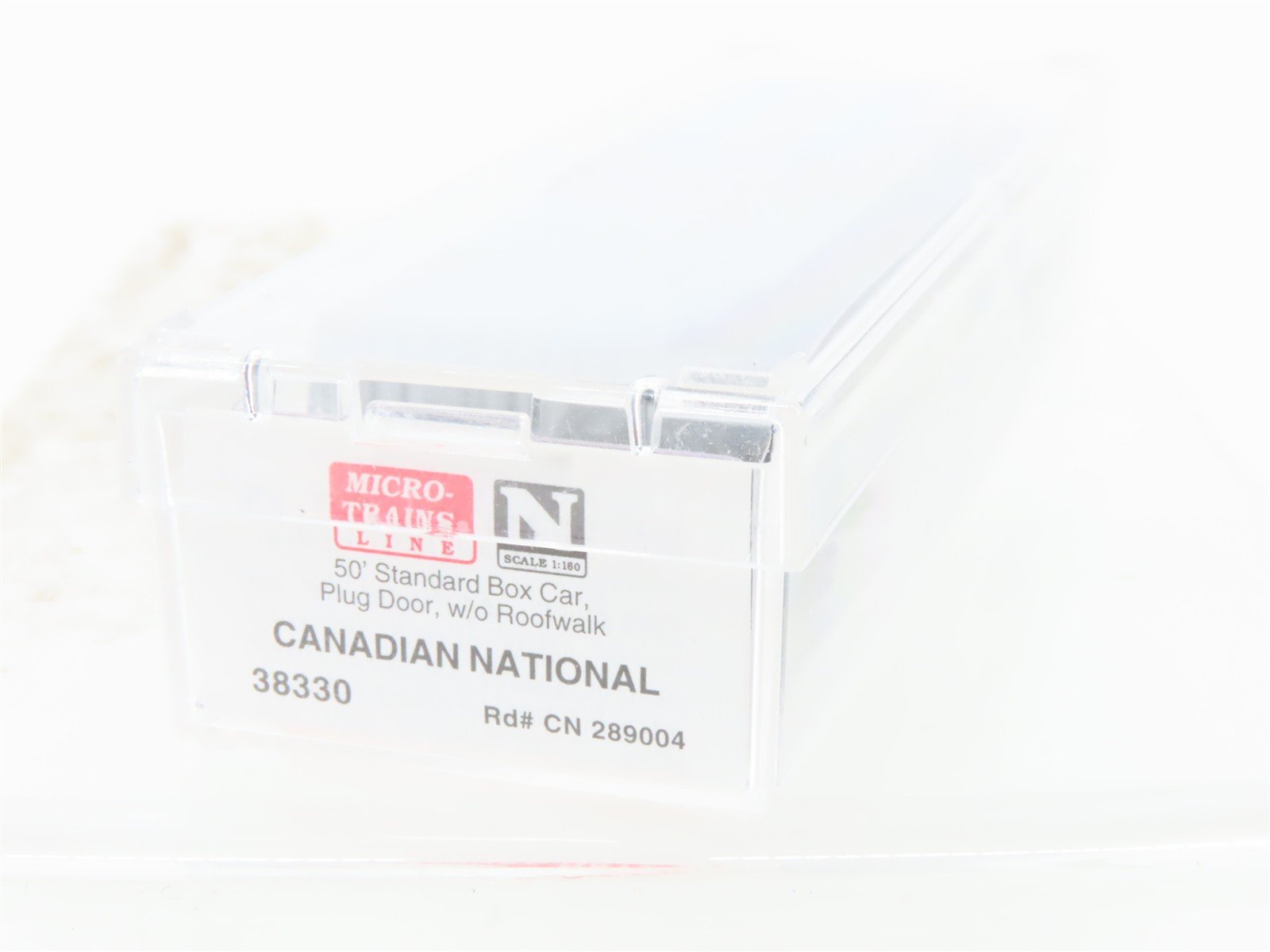 N Micro-Trains MTL 38330 CN Canadian National SuperTherm 50' Box Car #289004