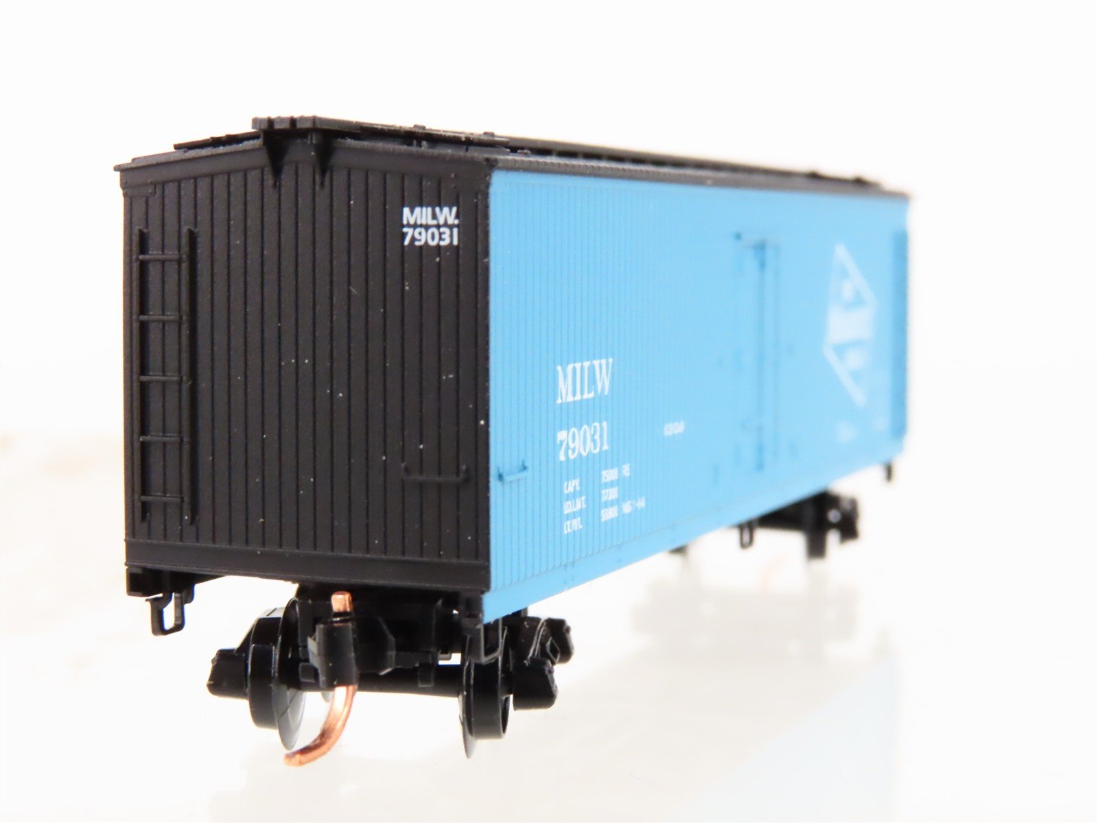 N Scale Micro-Trains MTL 47360 MILW Milwaukee Road 40' Wood Reefer #79031