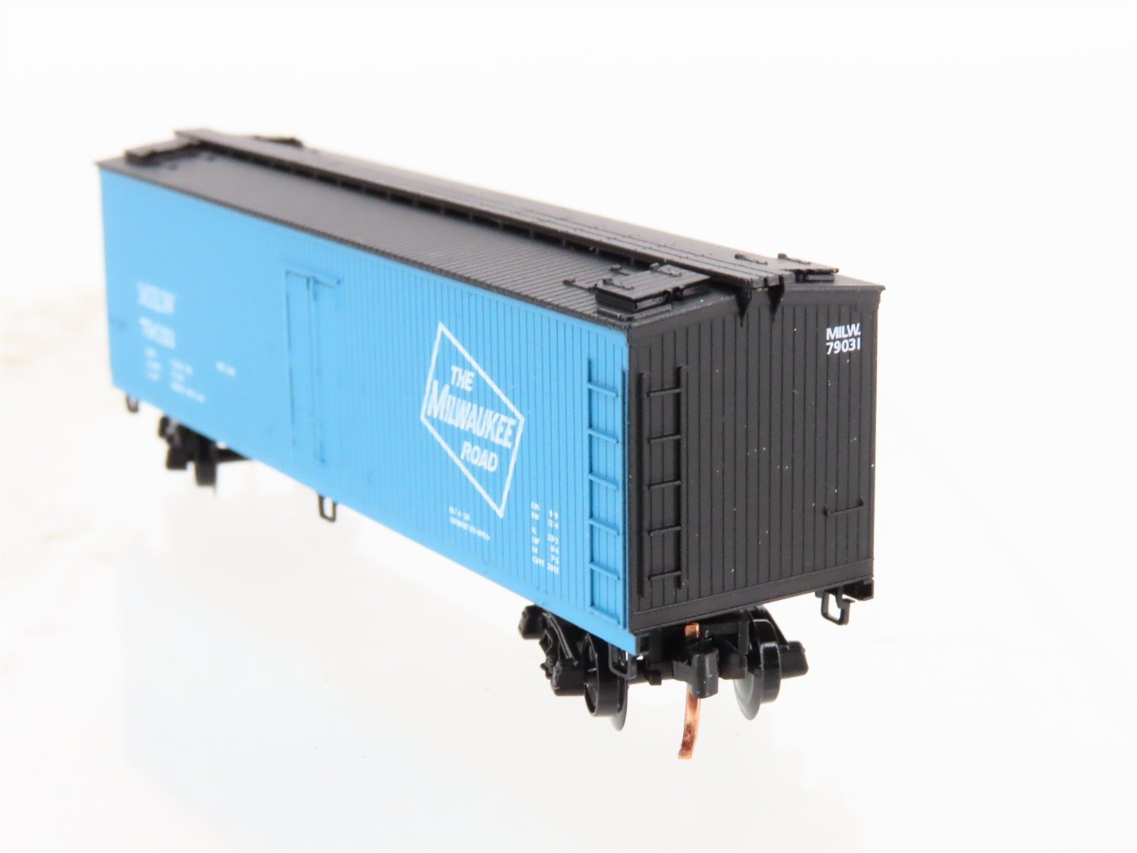 N Scale Micro-Trains MTL 47360 MILW Milwaukee Road 40' Wood Reefer #79031