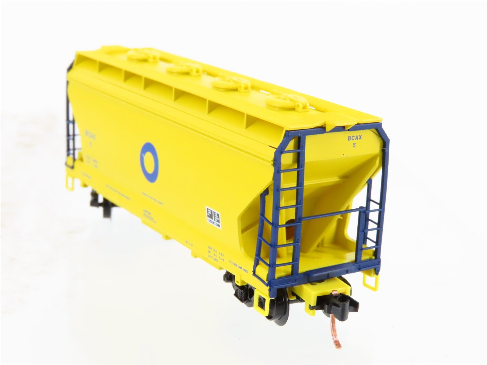 N Scale Micro-Trains MTL 92140 BCAX Blue Circle Cement 2-Bay Covered Hopper #5