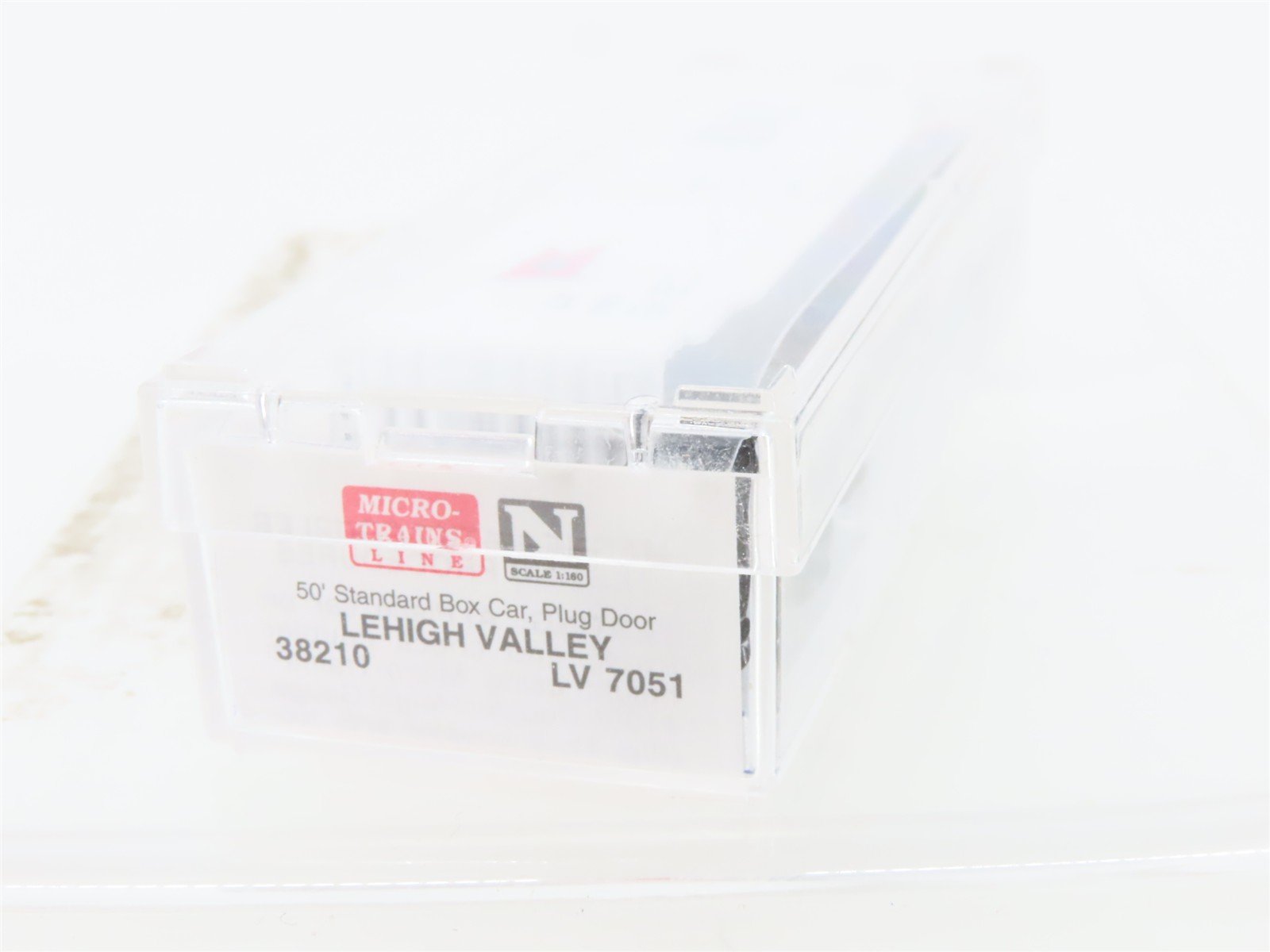 N Scale Micro-Trains MTL 38210 LV Lehigh Valley 50' Plug Door Box Car #7051