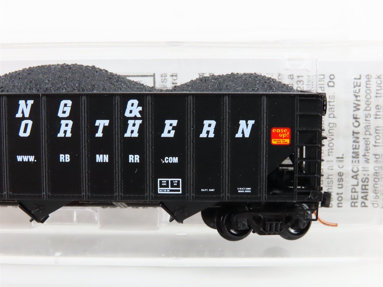 N Micro-Trains MTL 108090 RBMN Reading & Northern 3-Bay Hopper #7410 w/ Load