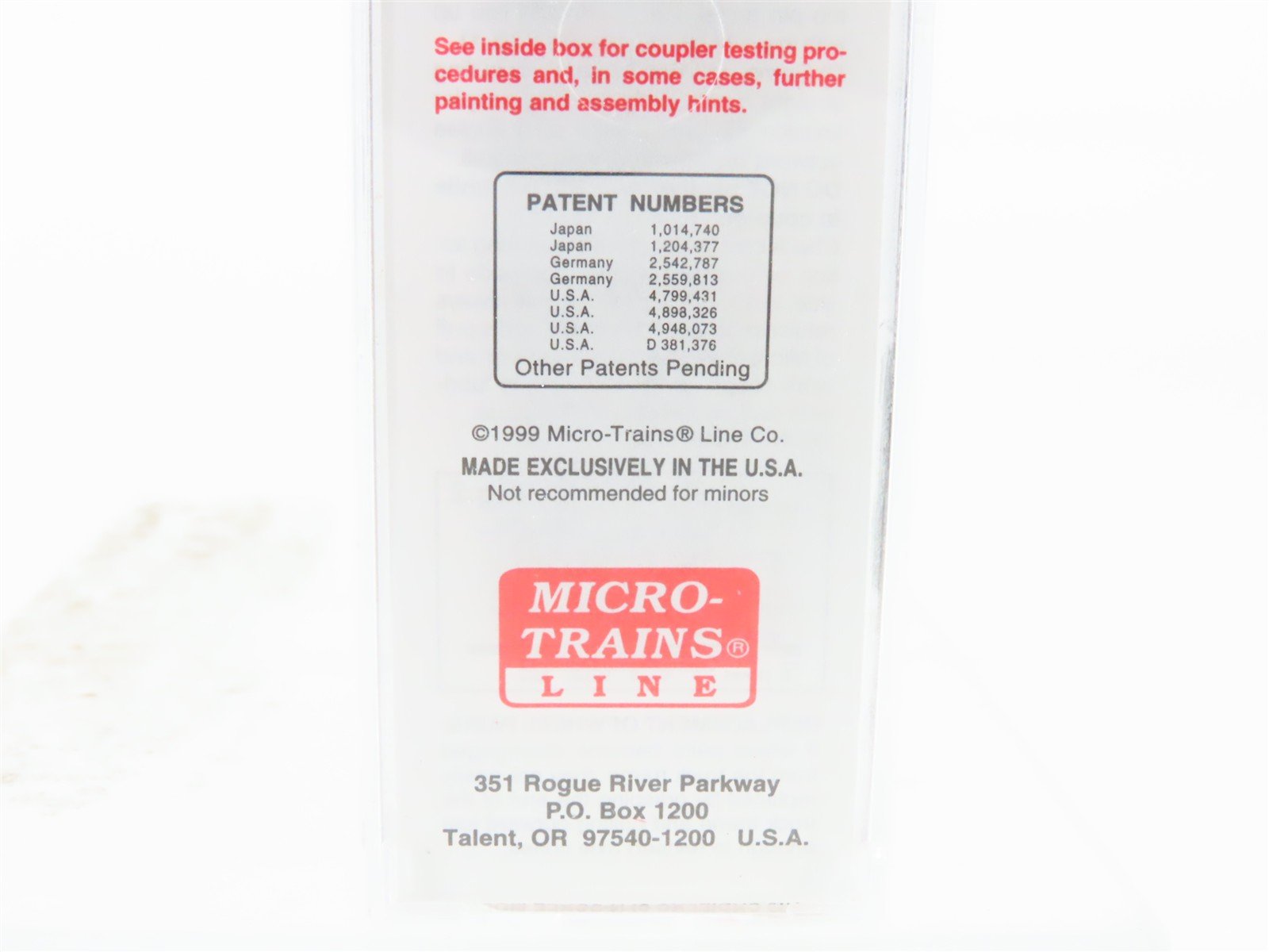 N Scale Micro-Trains MTL 39160 CNW Chicago & North Western 40' Box Car #142200