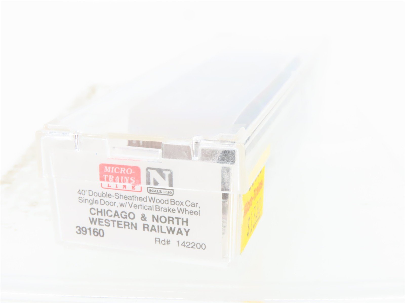 N Scale Micro-Trains MTL 39160 CNW Chicago & North Western 40' Box Car #142200