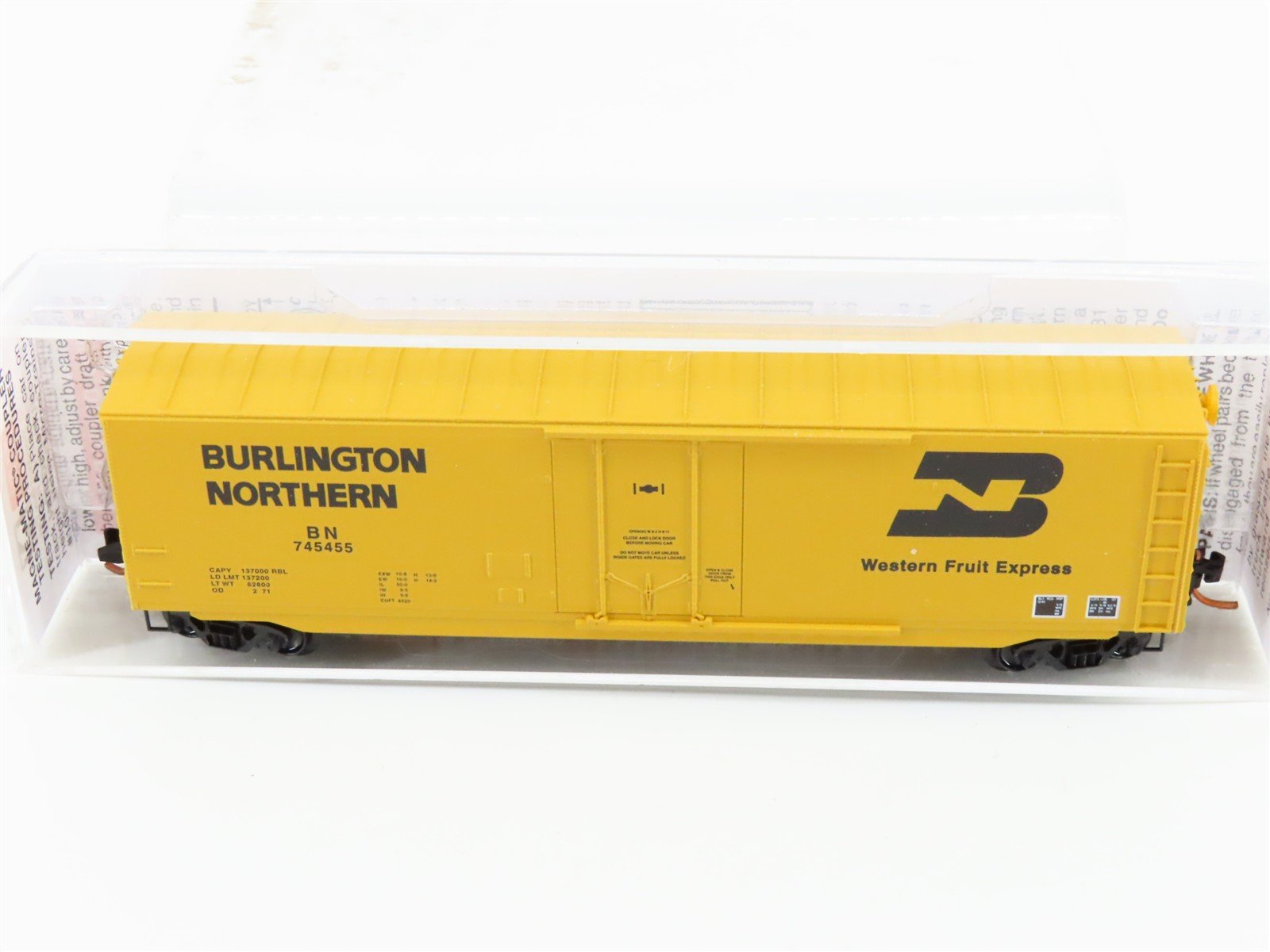 N Scale Micro-Trains MTL 03800162 BN Western Fruit Express 50' Box Car #745455