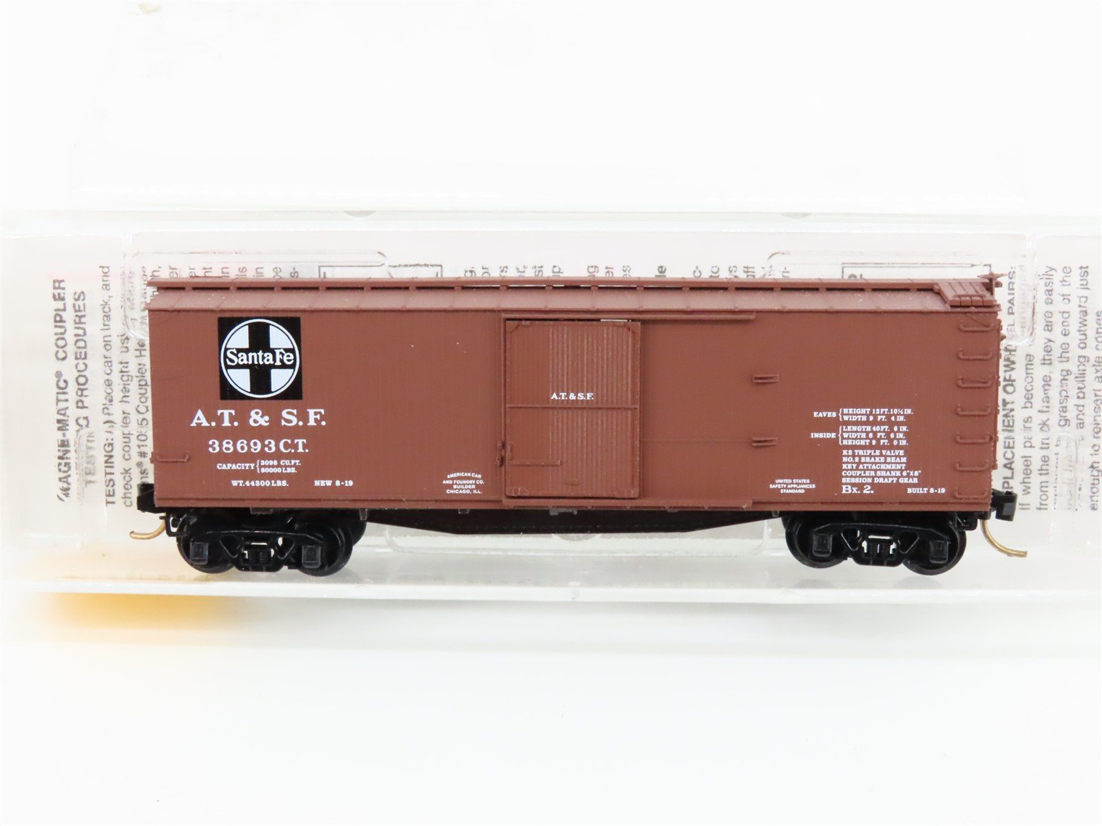 N Scale Micro-Trains MTL 39060 ATSF Santa Fe 40' Single Door Box Car #38693 C.T.