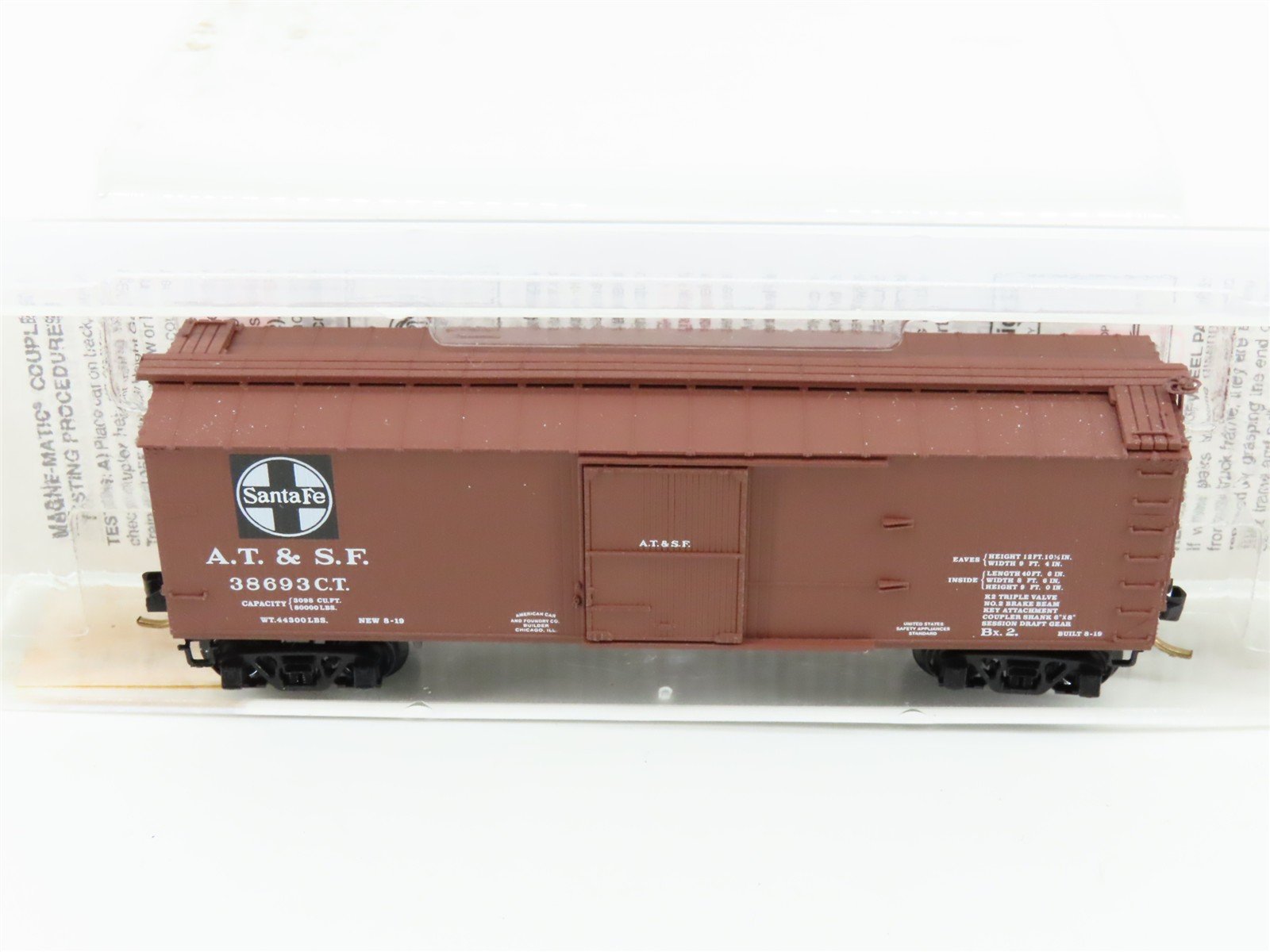 N Scale Micro-Trains MTL 39060 ATSF Santa Fe 40' Single Door Box Car #38693 C.T.
