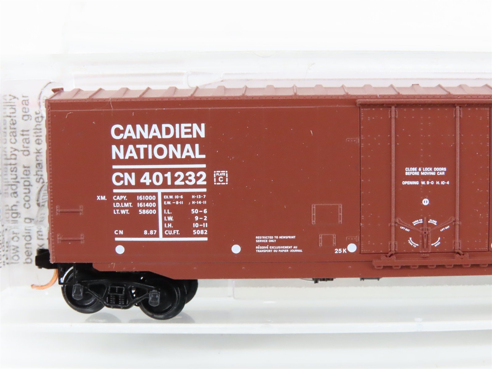 N Scale Micro-Trains MTL 38190 CN Canadian National 50' Plug Door Boxcar #401232
