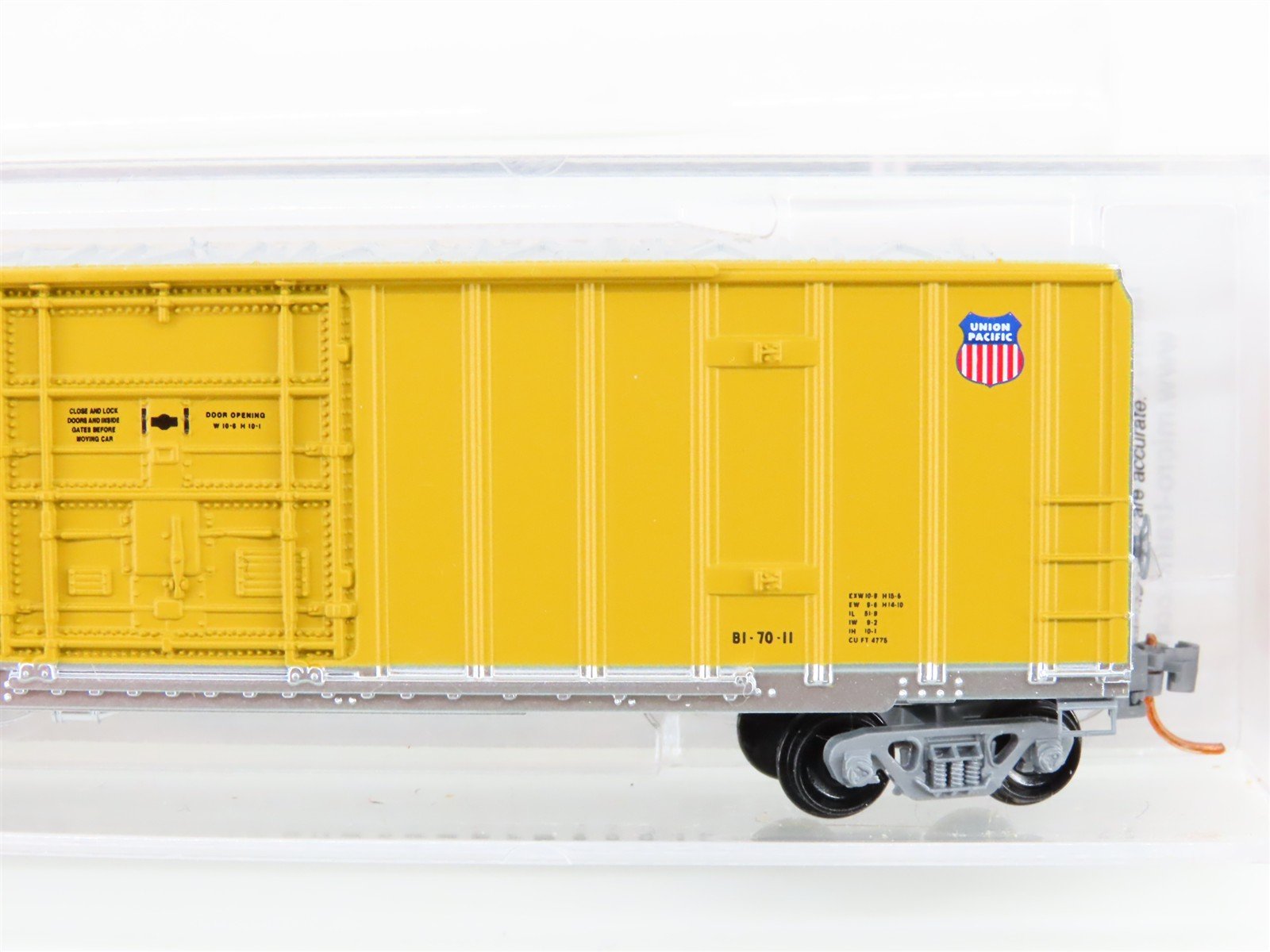 N Scale Micro-Trains MTL 02700351 UP Union Pacific 50' Plug Door Box Car #491055