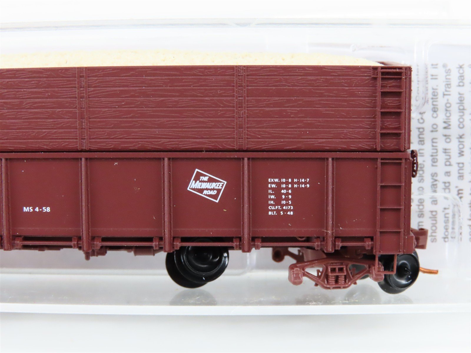 N Micro-Trains MTL 08400031 MILW 40' Gondola w/ Side Extensions #93118 w/ Load