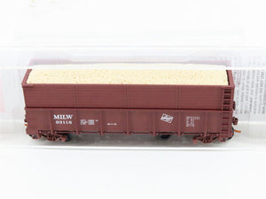 N Micro-Trains MTL 08400031 MILW 40' Gondola w/ Side Extensions #93118 w/ Load