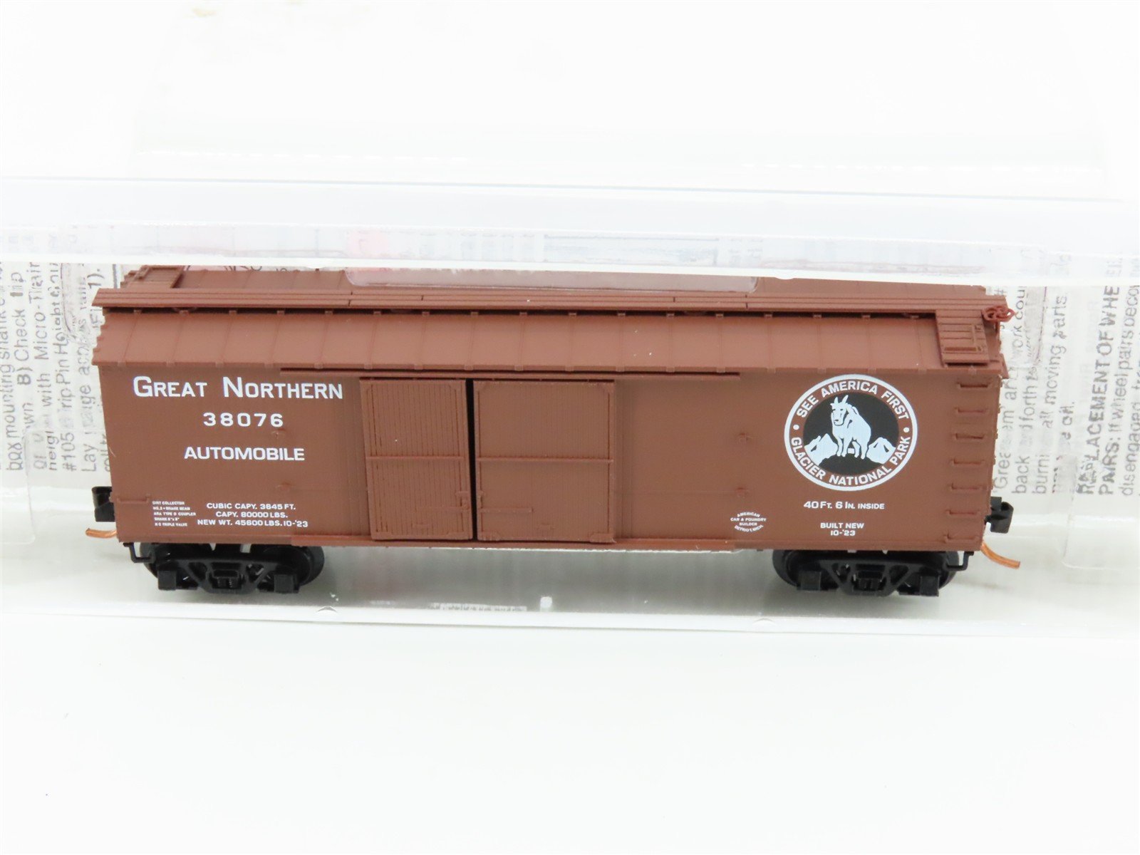 N Scale Micro-Trains MTL 41030 GN Glacier National Park 40' Box Car #38076