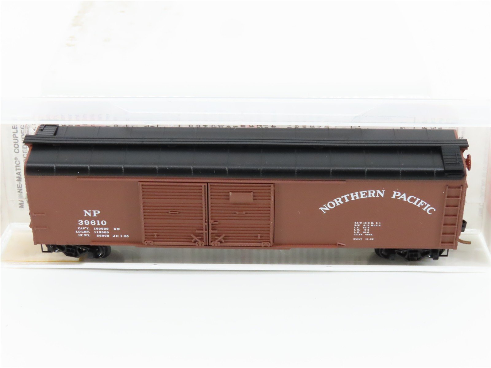 N Scale Micro-Trains MTL 79020 NP Northern Pacific 50' Wagon Top Box Car #39610