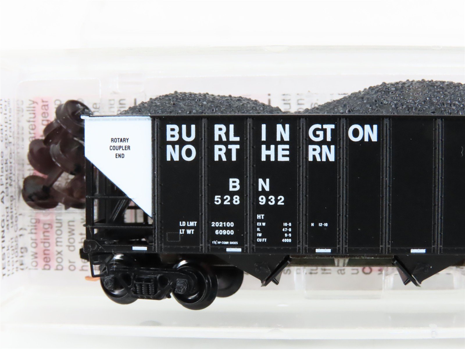 N Micro-Trains MTL 108110 BN Burlington Northern 3-Bay Hopper #528932 w/ Load