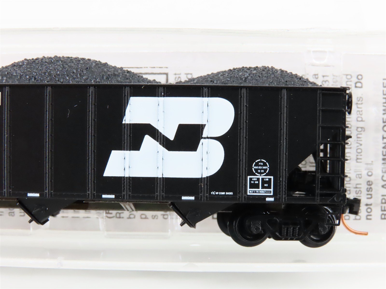 N Micro-Trains MTL 108110 BN Burlington Northern 3-Bay Hopper #528932 w/ Load