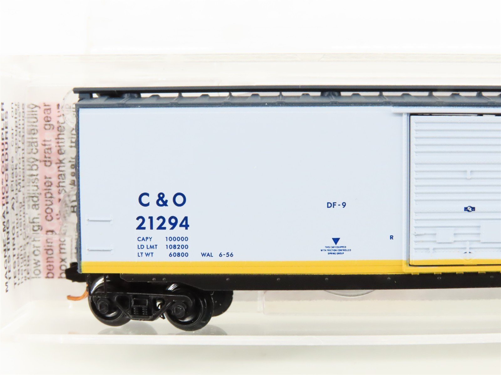 N Scale Micro-Trains MTL 03100074 C&O Chesapeake & Ohio 50' Box Car #21294