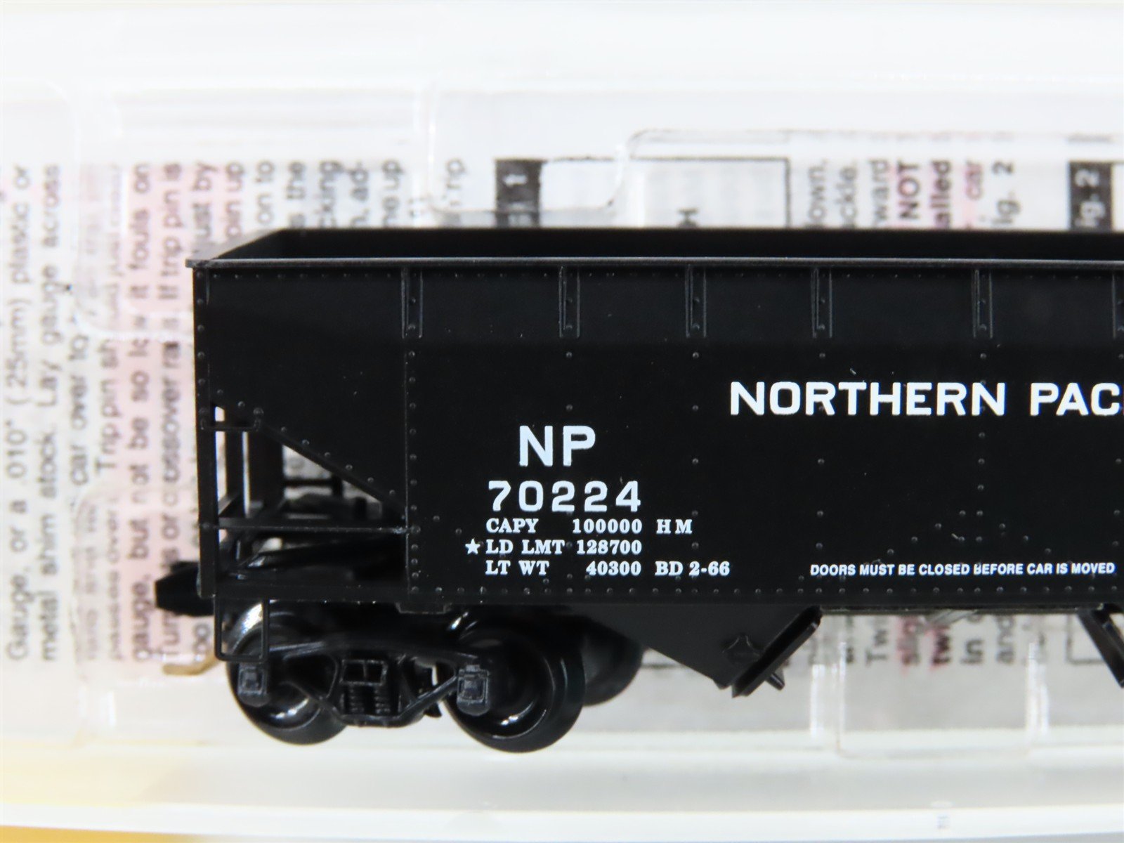 N Scale Micro-Trains MTL 55080 NP Northern Pacific 2-Bay Open Hopper #70224